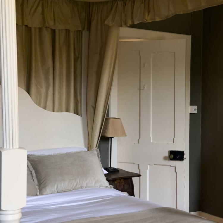 TheAlmanage_April2025_120